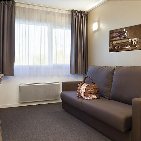 Appart Hotel Annecy Seynod Экстерьер фото