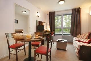 Appart Hotel Annecy Seynod Экстерьер фото
